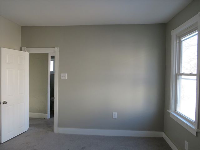 301 Paur St, Mt Washington, PA 15211