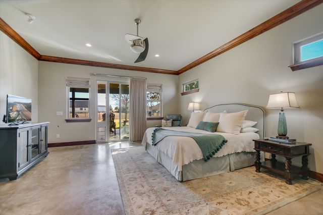 101 Still Meadow DR, Kingsland, TX 78639