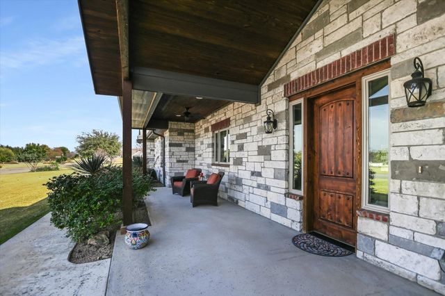 101 Still Meadow DR, Kingsland, TX 78639