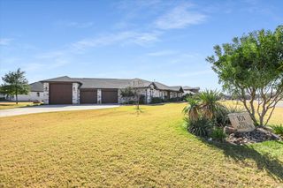 101 Still Meadow DR, Kingsland, TX 78639