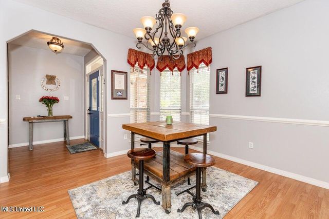 8500 Clamshell Avenue, Ocean Springs, MS 39564