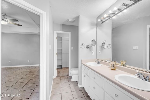 8500 Clamshell Avenue, Ocean Springs, MS 39564