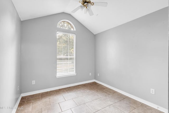 8500 Clamshell Avenue, Ocean Springs, MS 39564