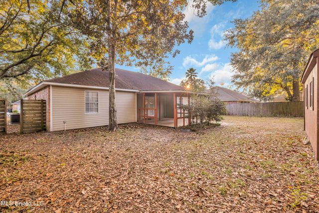 8500 Clamshell Avenue, Ocean Springs, MS 39564