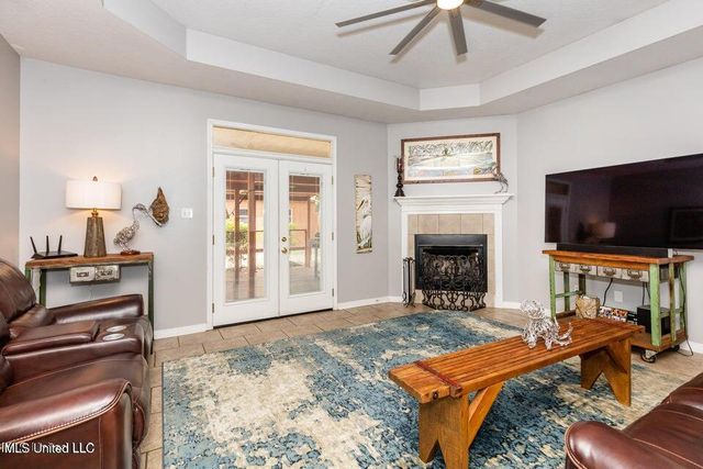 8500 Clamshell Avenue, Ocean Springs, MS 39564