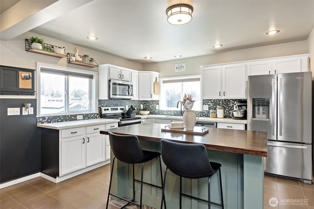 3211 122nd Avenue E, Edgewood, WA 98372