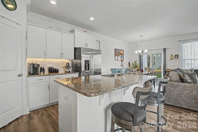 33 Cedar Hill Road, Hendersonville, NC 28792