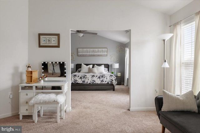 17670 CLEVELAND PARK DR, Round Hill, VA 20141