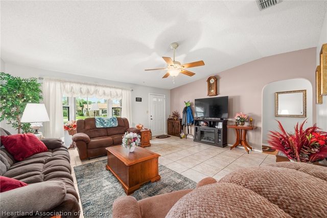 3914 Sunbird Circle, Sebring, FL 33872