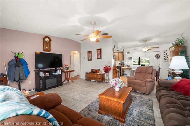 3914 Sunbird Circle, Sebring, FL 33872