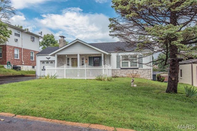 9211 Alpine Drive, Affton, MO 63123