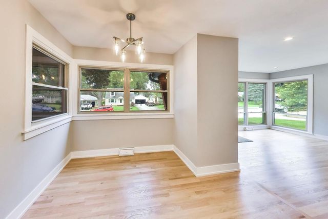 267 Panama Avenue, Hampshire, IL 60140