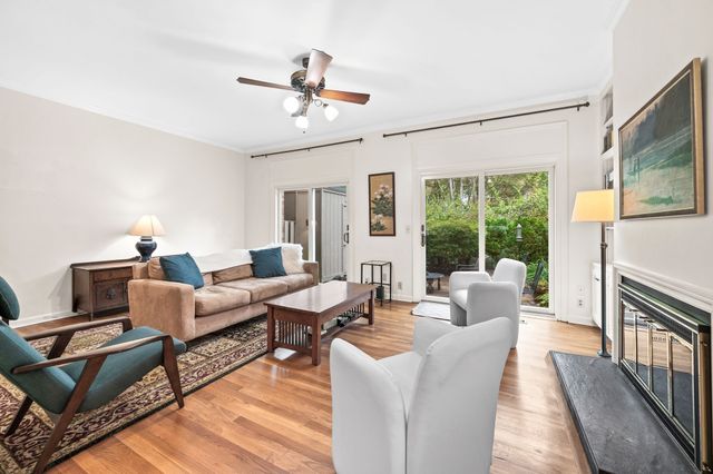 4400 Belmont Park Ter Apt 141, Nashville, TN 37215