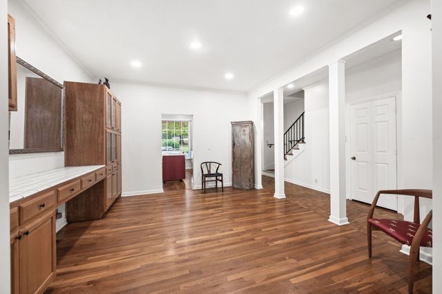 4400 Belmont Park Ter Apt 141, Nashville, TN 37215