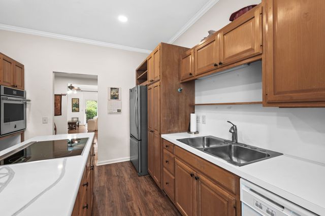 4400 Belmont Park Ter Apt 141, Nashville, TN 37215