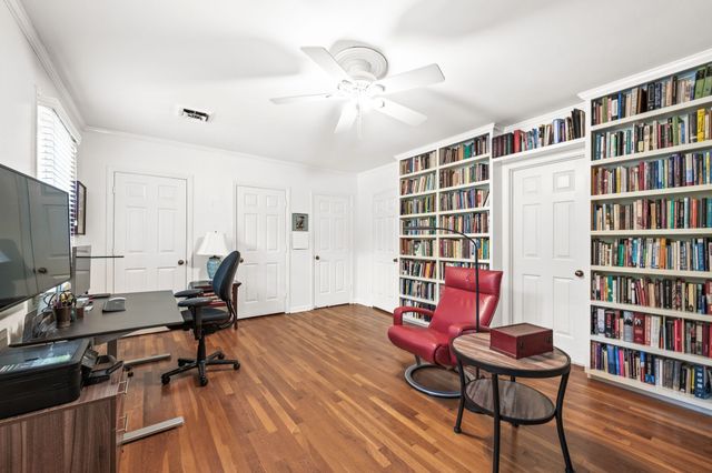 4400 Belmont Park Ter Apt 141, Nashville, TN 37215