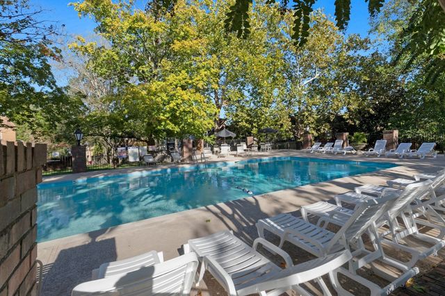 4400 Belmont Park Ter Apt 141, Nashville, TN 37215