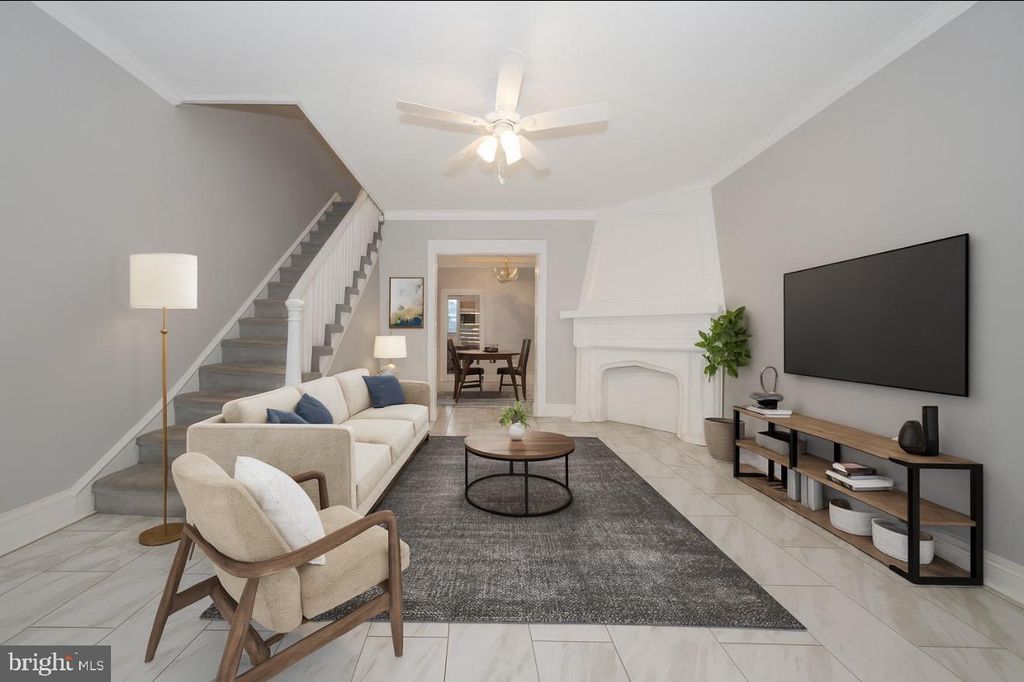 Image 2 of property listing at 232 COPLEY RD, Upper Darby, PA 19082