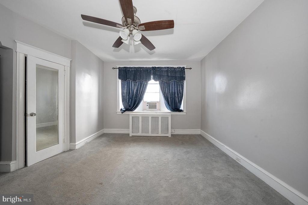 Image 22 of property listing at 232 COPLEY RD, Upper Darby, PA 19082