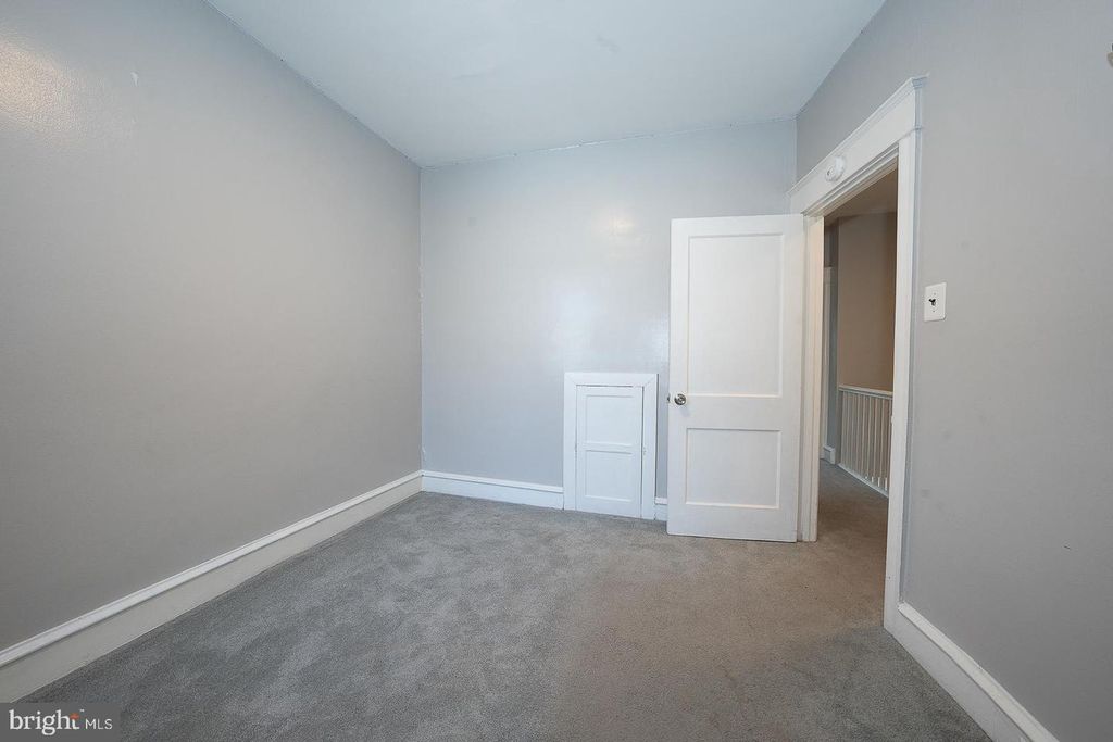 Image 31 of property listing at 232 COPLEY RD, Upper Darby, PA 19082