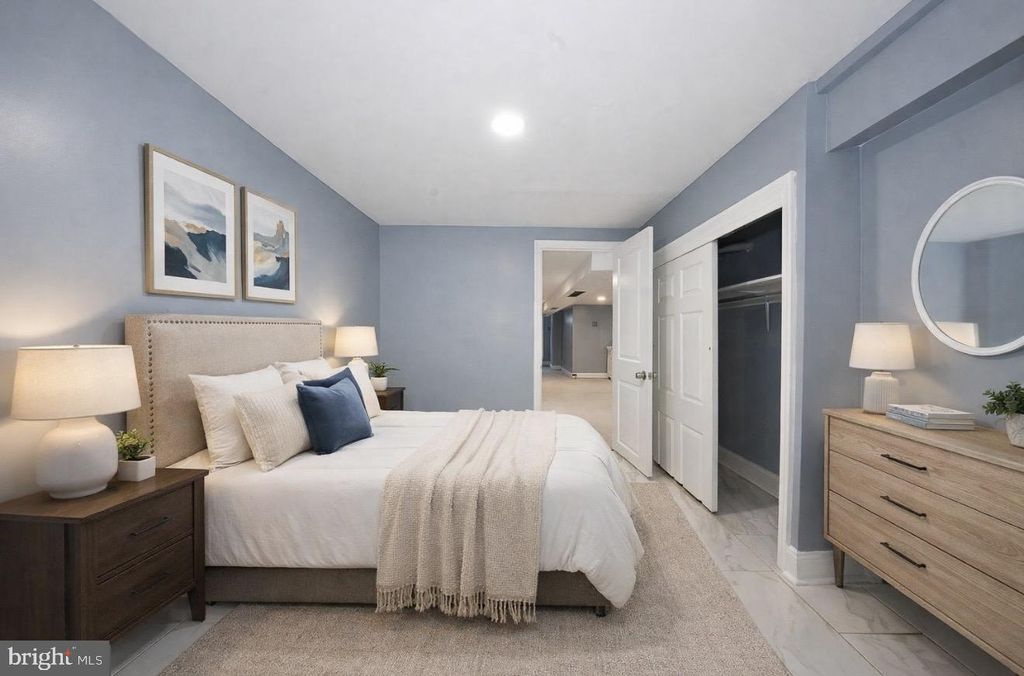 Image 6 of property listing at 232 COPLEY RD, Upper Darby, PA 19082