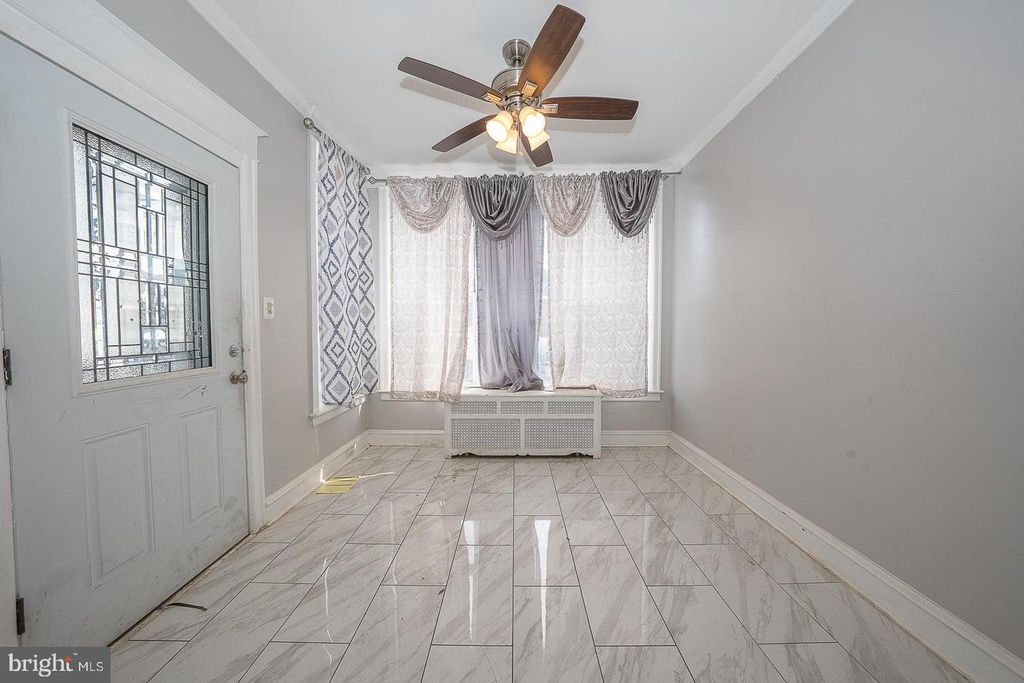 Image 8 of property listing at 232 COPLEY RD, Upper Darby, PA 19082