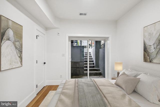 1714 EUCLID ST NW #1, Washington, DC 20009