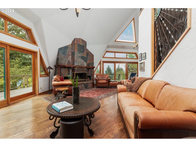 46615 HIGHWAY 101, Neskowin, OR 97149