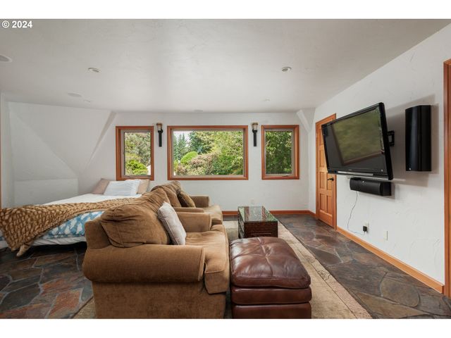 46615 HIGHWAY 101, Neskowin, OR 97149