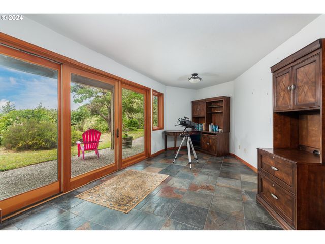 46615 HIGHWAY 101, Neskowin, OR 97149