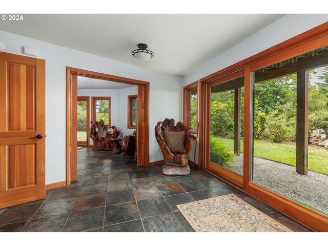 46615 HIGHWAY 101, Neskowin, OR 97149