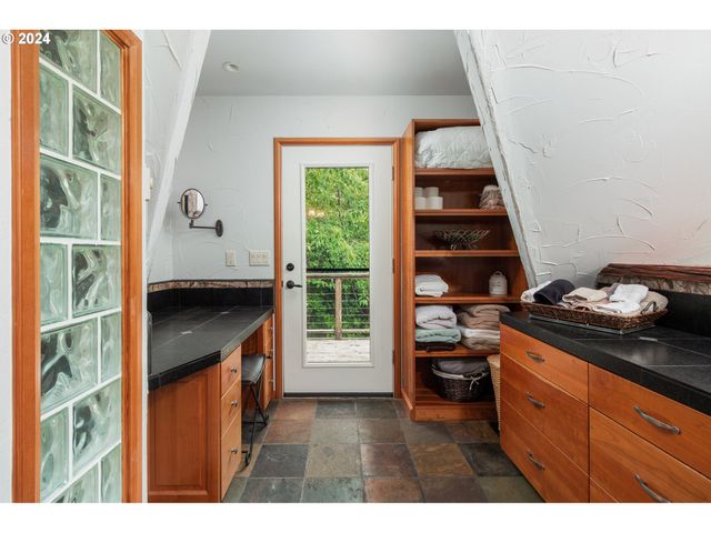 46615 HIGHWAY 101, Neskowin, OR 97149