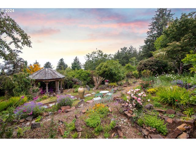 46615 HIGHWAY 101, Neskowin, OR 97149