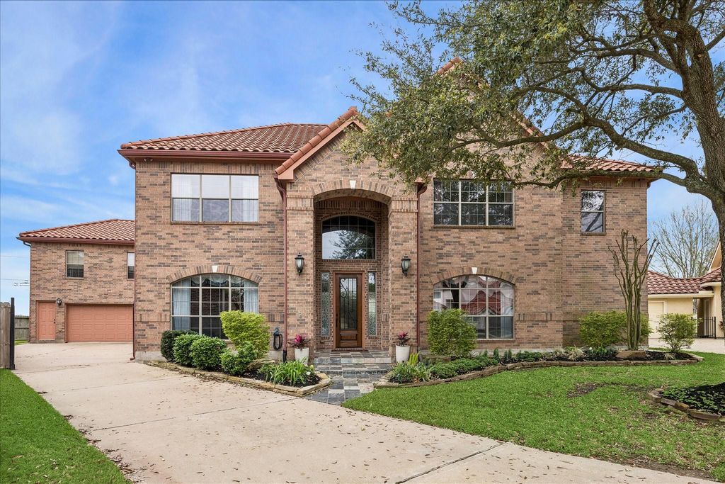 58 Pebble Beach Court, Jersey Village, TX 77064