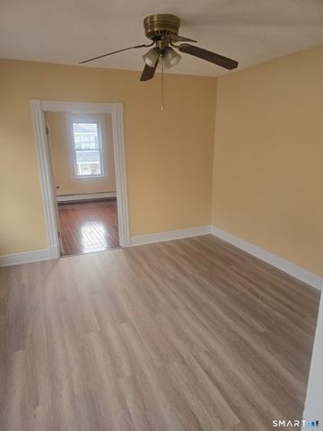 10 Cherry Street, East Hartford, CT 06108