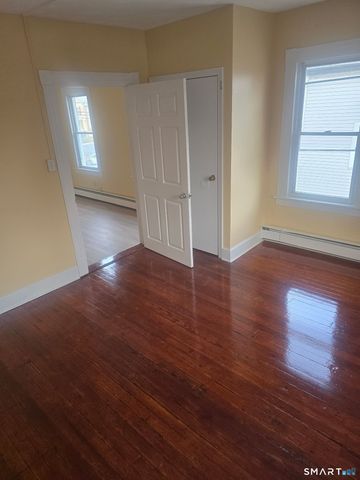 10 Cherry Street, East Hartford, CT 06108