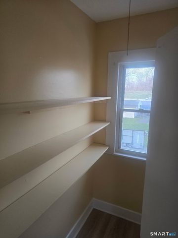 10 Cherry Street, East Hartford, CT 06108