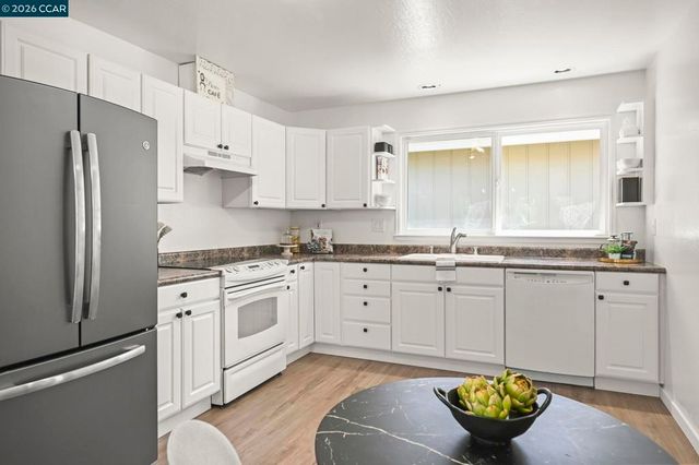 523 Thistle Cir, Martinez, CA 94553