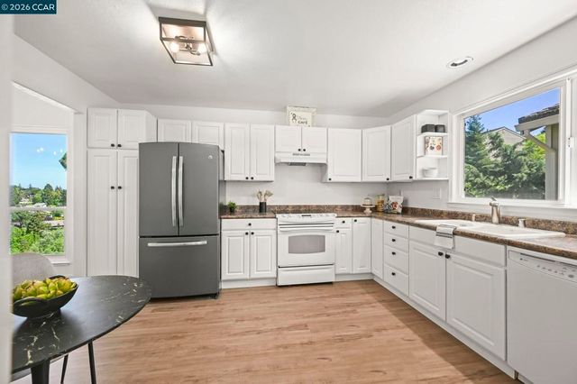 523 Thistle Cir, Martinez, CA 94553