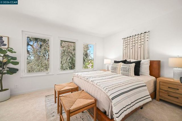 523 Thistle Cir, Martinez, CA 94553