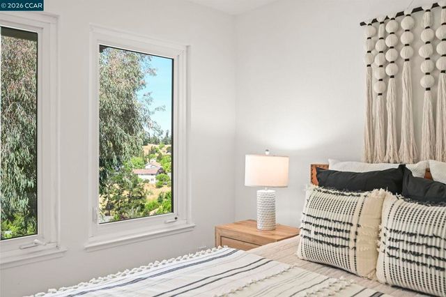 523 Thistle Cir, Martinez, CA 94553