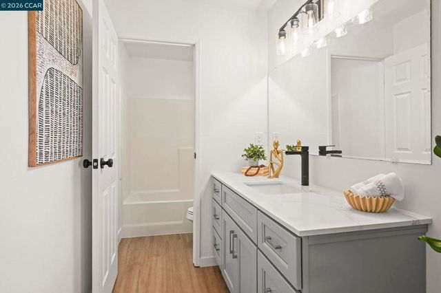 523 Thistle Cir, Martinez, CA 94553