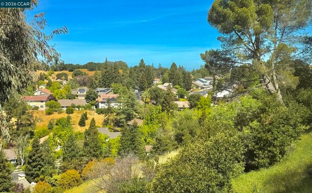 523 Thistle Cir, Martinez, CA 94553