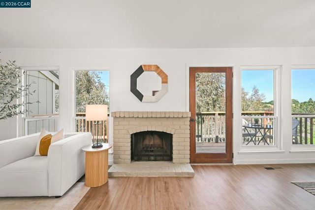 523 Thistle Cir, Martinez, CA 94553