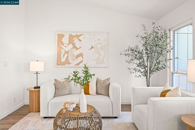 523 Thistle Cir, Martinez, CA 94553