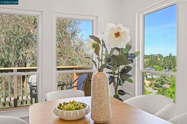 523 Thistle Cir, Martinez, CA 94553