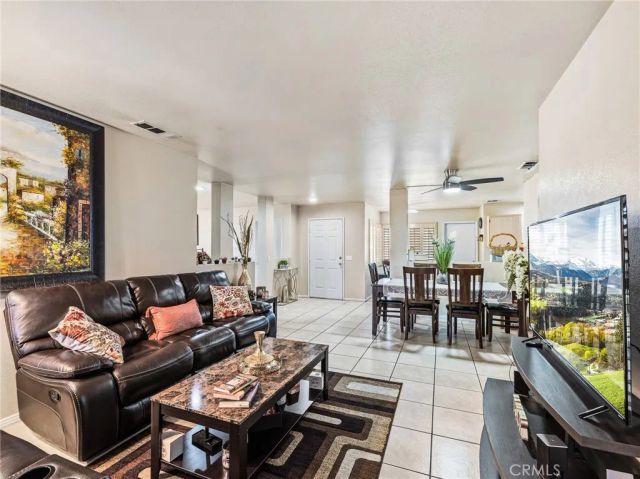 17956 Kendall Circle, Adelanto, CA 92301