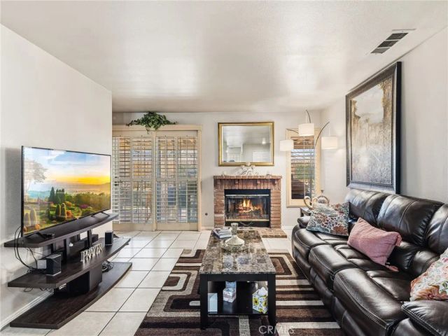 17956 Kendall Circle, Adelanto, CA 92301