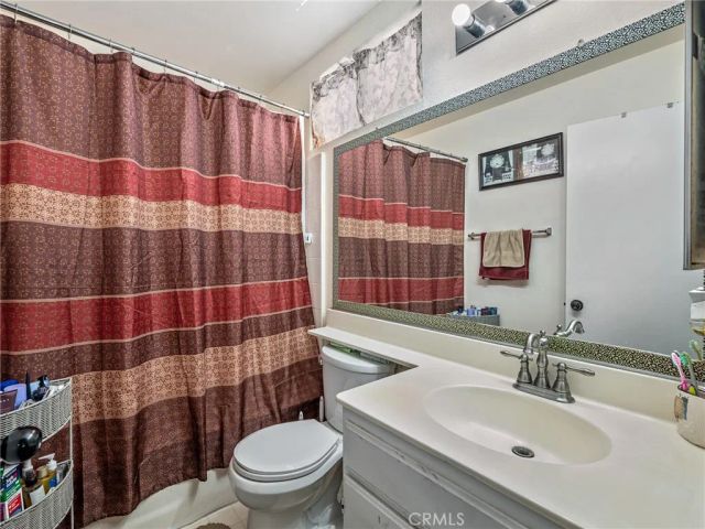 17956 Kendall Circle, Adelanto, CA 92301