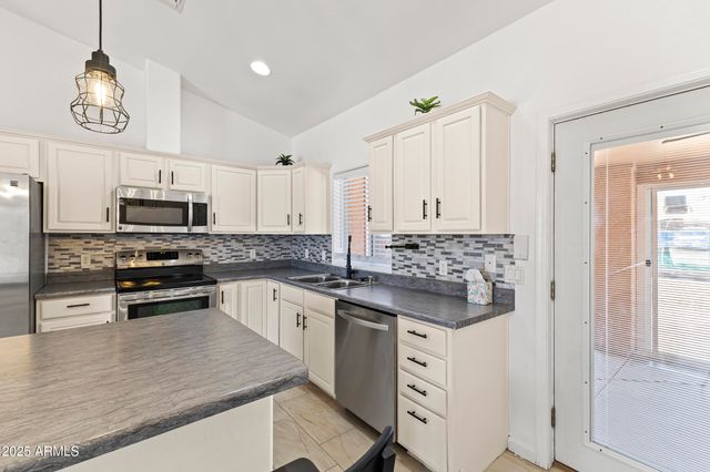 9343 W PINEVETA Drive, Arizona City, AZ 85123